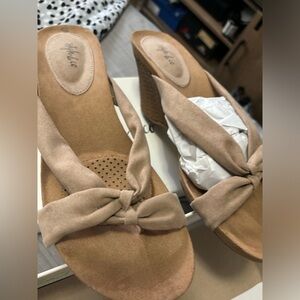 Style & Co Women’s Chickaaf Taupe MC Size 9.5M 2020 Brown Heels NEW